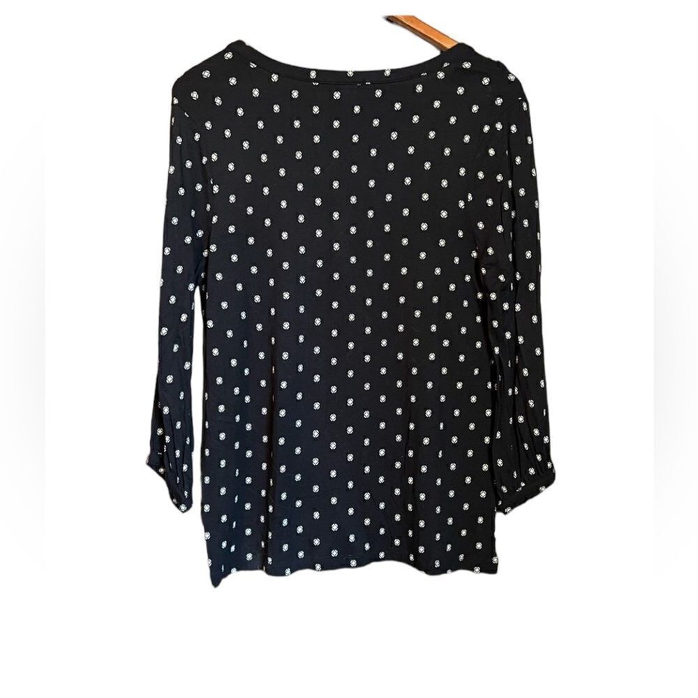 3 for $30! Old navy patterned blouse - Picture 10 of 10